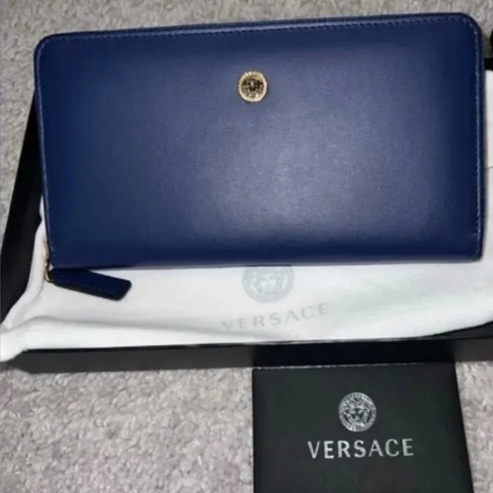 NEW Versace La Medusa Navy Leather Zip Around Long Wallet